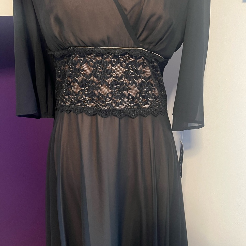 Connected Apparel Sheer Sleeve Dress NWT - Picture 3 of 10